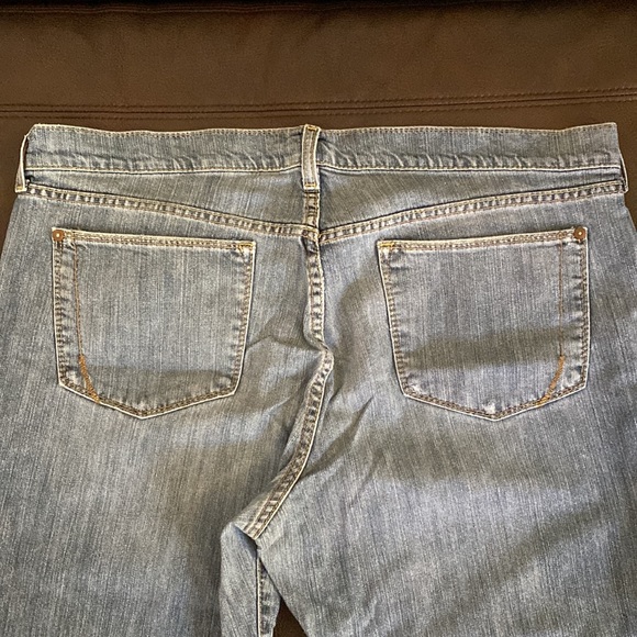 🎉SALE🎉Old Navy “The Flirt” Boot Cut Women’s Plus Jeans size 18 Regular - Picture 4 of 7